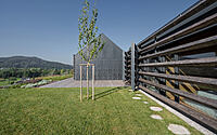 006-hayrack-rustic-slovenian-retreat-superform