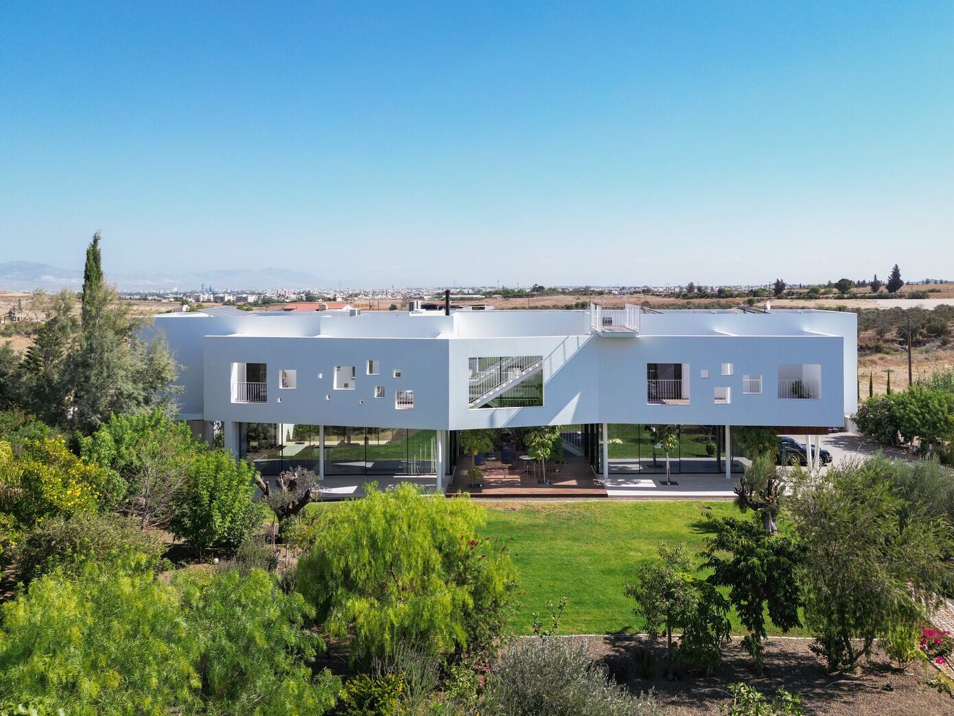 House with Courtyards: A Modern Rural Retreat Near Nicosia