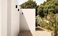 008-house-menorca-modern-prefab-marvel-balearic-beauty