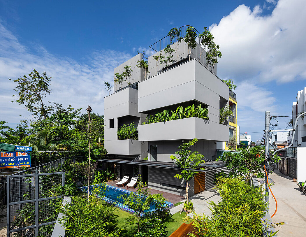 Bi House: Sustainable Living Meets Resort-Style Luxury - 1