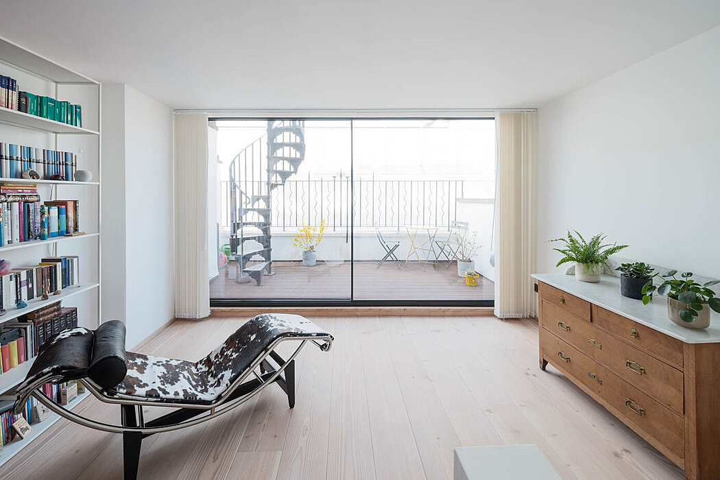 Townhouse of Seven Stories: A Light-Filled Urban Sanctuary