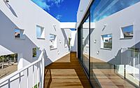 021-house-courtyards-modern-rural-retreat-nicosia