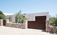 023-house-menorca-modern-prefab-marvel-balearic-beauty