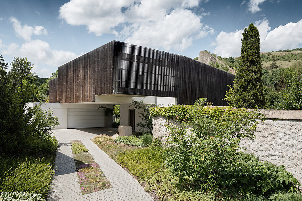 Family House Hlubočepy: Where Nature and Contemporary Design Collide