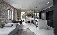 salt-and-stone-apartment-by-helena-miler-016