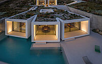 001-latypi-residence-embracing-cycladic-tradition-modern-design