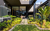 003-villa-meyersdal-contemporary-design-meets-johannesburg-charm