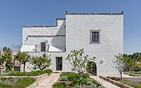 004-donnagnora-farmhouse-historic-mediterranean-retreat
