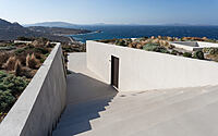 005-latypi-residence-embracing-cycladic-tradition-modern-design