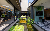 006-villa-meyersdal-contemporary-design-meets-johannesburg-charm