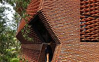 008-tile-nest-uncovering-unique-brick-house-design-vietnam