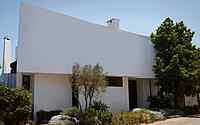 011-casablanca-villa-walkthrough-crina-arghirescus-modernist-moroccan-oasis