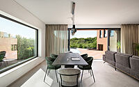 012-red-soil-house-melding-modern-design-istrian-charm