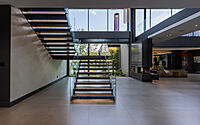 012-villa-meyersdal-contemporary-design-meets-johannesburg-charm