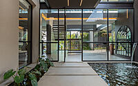 014-villa-meyersdal-contemporary-design-meets-johannesburg-charm