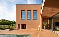 015-red-soil-house-melding-modern-design-istrian-charm