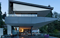 016-eaves-house-redefining-suburban-living-canada