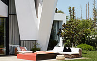 018-casablanca-villa-walkthrough-crina-arghirescus-modernist-moroccan-oasis