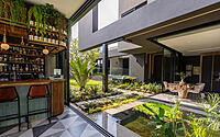 018-villa-meyersdal-contemporary-design-meets-johannesburg-charm