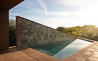 019-red-soil-house-melding-modern-design-istrian-charm