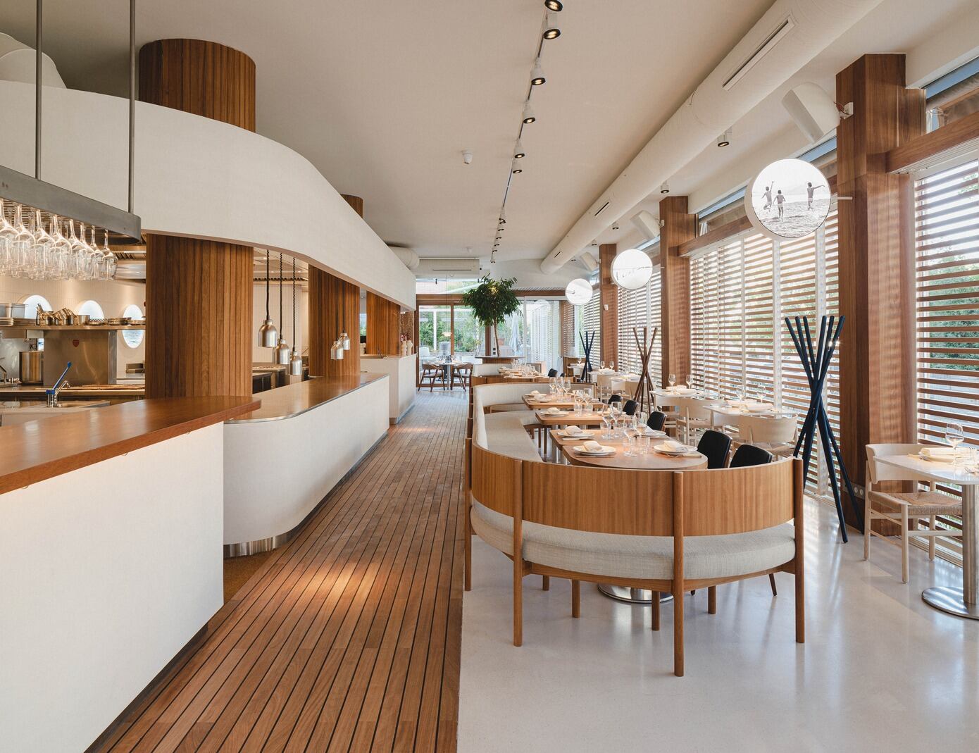 La Maruca de López de Hoyos: Madrid’s New Restaurant with Maritime Charm