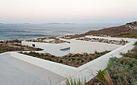 029-latypi-residence-embracing-cycladic-tradition-modern-design