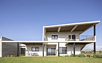 001-nahalal-house-fusion-modernity-country-charm-tel-mond