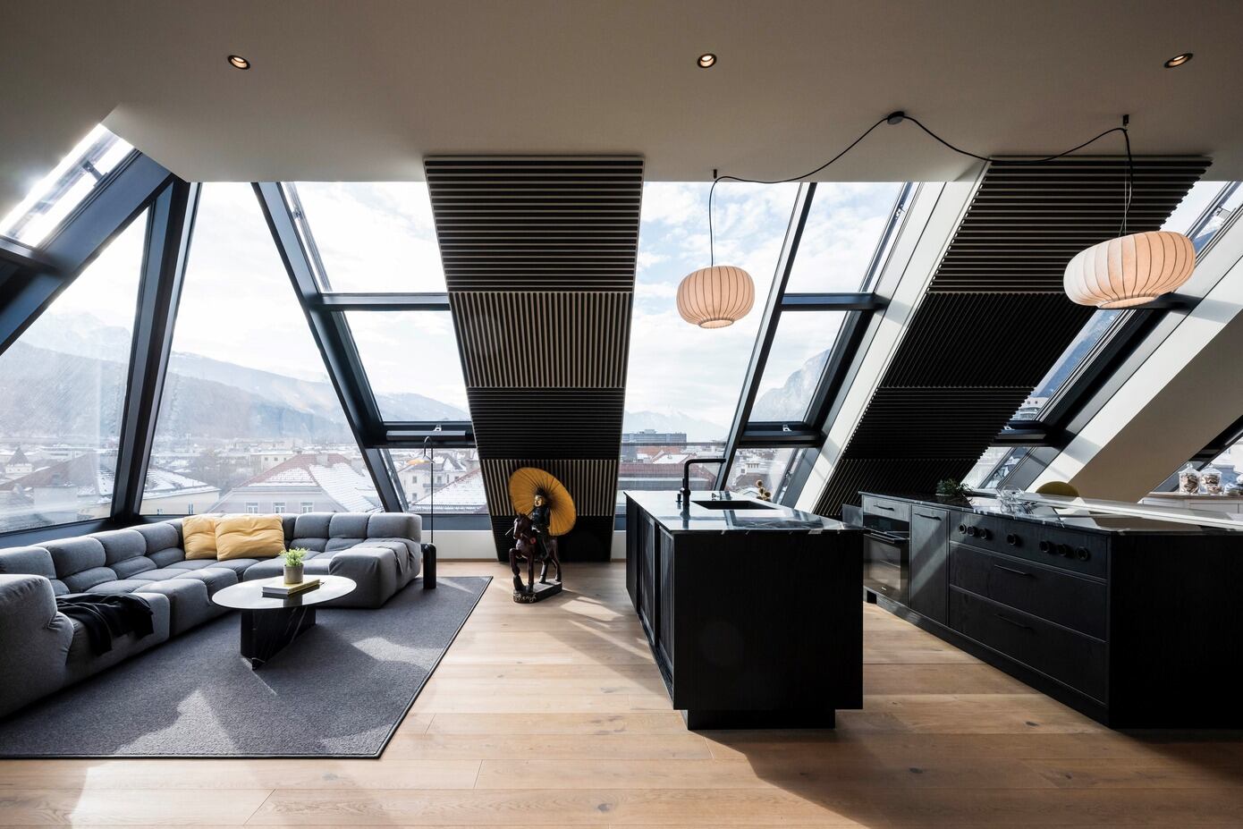 Omarama: How NOA Transformed an Attic in Innsbruck into a Globetrotter’s Haven