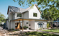 001-shoalwood-residence-savor-charm-traditional-austin-architecture