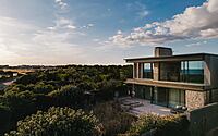 002-waterside-contemporary-coastal-retreat-ob-architecture