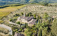 004-pieve-aldina-tuscan-farmhouse-meets-modern-luxury