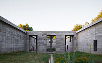 006-luna-house-redefining-concrete-architecture-yungay