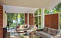 008-linden-house-midcentury-design-meets-modern-elegance