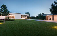 009-bolshakovas-home-modern-country-house-oasis