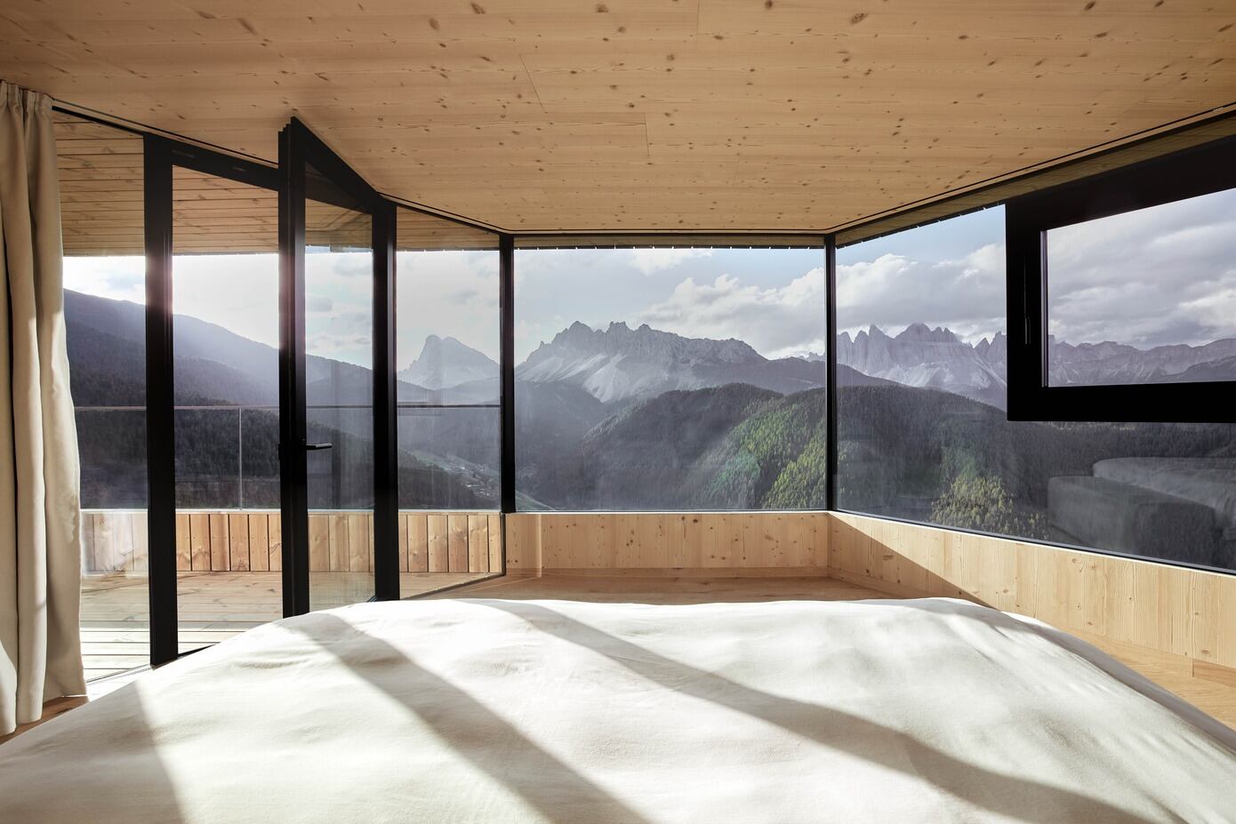 FORESTIS: A Nature-Infused Haven in Italy’s South Tyrol