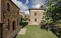 009-pieve-aldina-tuscan-farmhouse-meets-modern-luxury