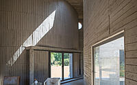016-luna-house-redefining-concrete-architecture-yungay