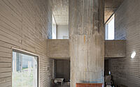 017-luna-house-redefining-concrete-architecture-yungay
