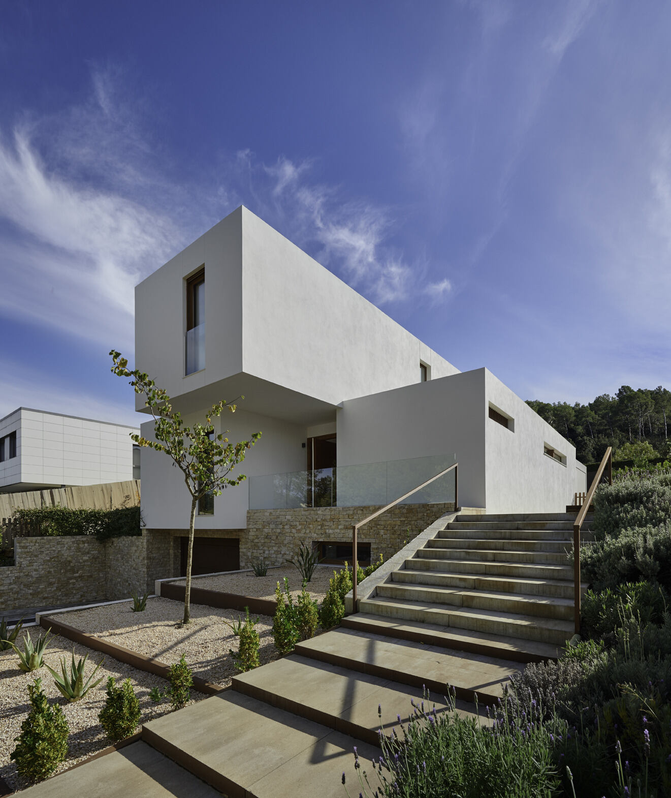 Casa Moraira: A Testament to Modern Prefab Design