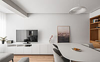 capitaes-abril-apartment-small-space-wonders-in-almada-003