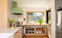dyes-inlet-farmhouse-sheds-harmonious-blend-of-past-and-present-001
