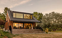 dyes-inlet-farmhouse-sheds-harmonious-blend-of-past-and-present-010