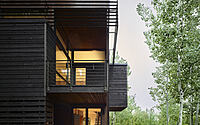 paintbrush-residence-embracing-nature-in-a-two-story-wyoming-home-003