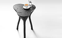 tripod-side-table-a-unique-blend-of-archaism-and-modernity-009