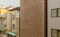 veil-house-a-fresh-take-on-traditional-brick-design-011