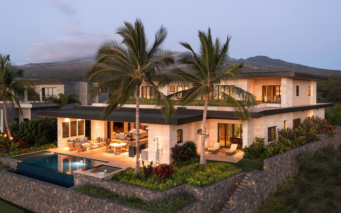 Coral House: A Coastal Sanctuary in Maui