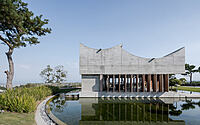 001-watermoon-tea-house-concrete-design-enhances-natural-beauty