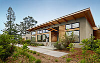 003-golden-oak-residence-hilltop-haven-william-duff-architects