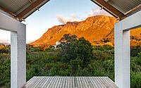 006-house-swanepoel-modern-retreat-bettys-bay