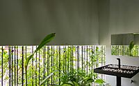012-rys-house-unique-blend-urban-living-nature